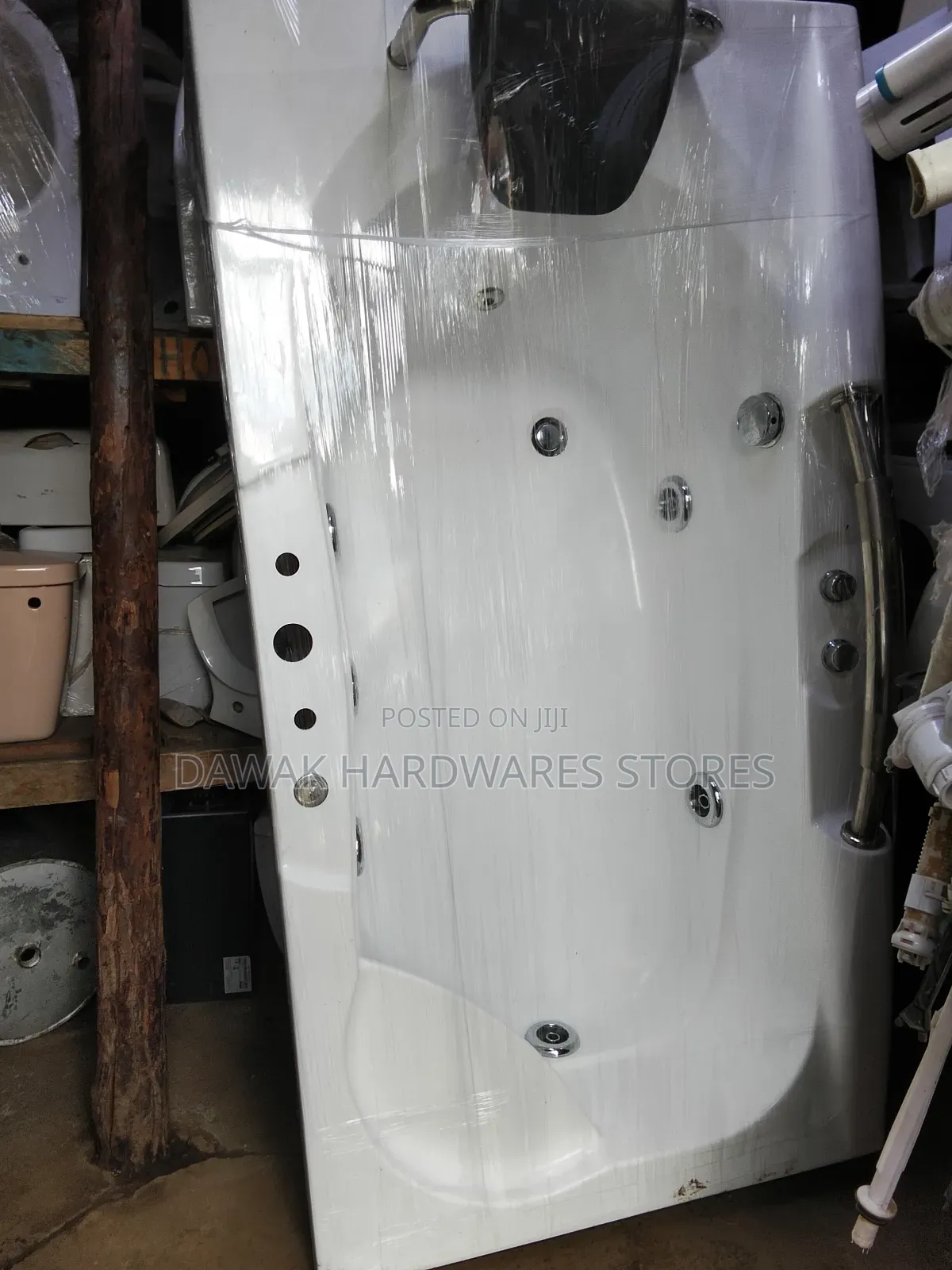 Freestanding Jacuzzi
