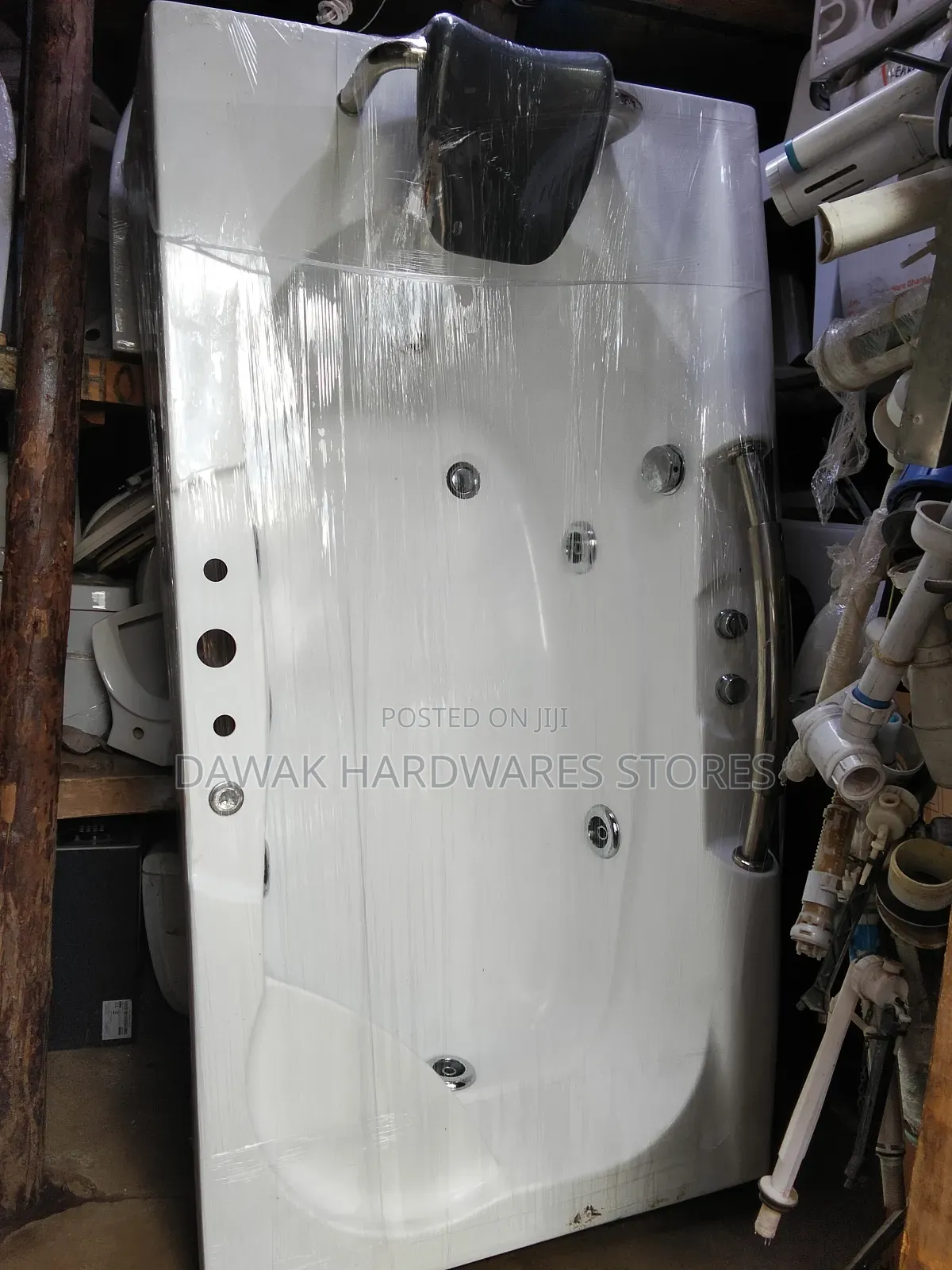 Freestanding Jacuzzi
