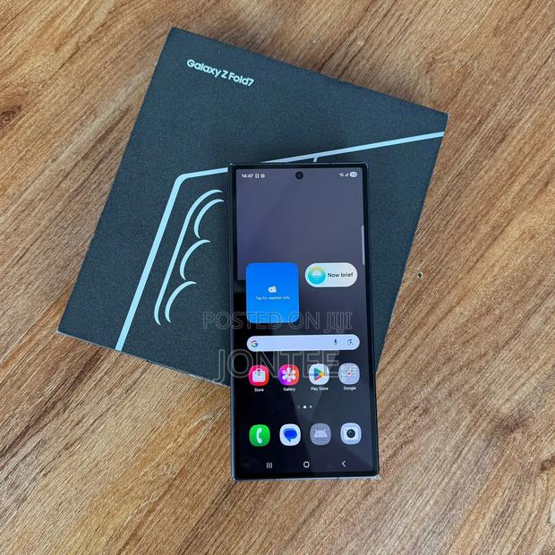 Samsung Galaxy Z Flip7 256 GB Blue - thumbnail 3