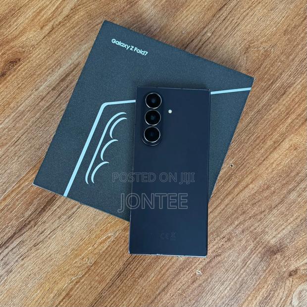 Samsung Galaxy Z Flip7 256 GB Blue - thumbnail 4