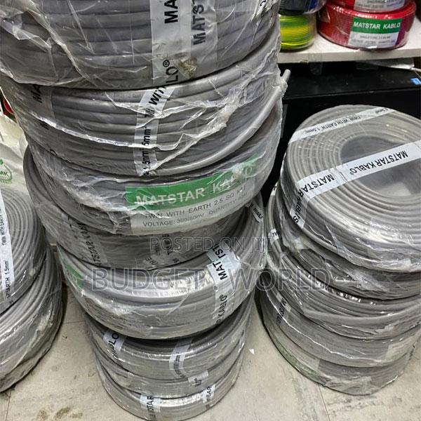 Professional 2.5mm Grey 3-Core Installation Cable for Electricians - main view