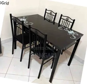 4 Sitter Dining Table Available at Fare Price