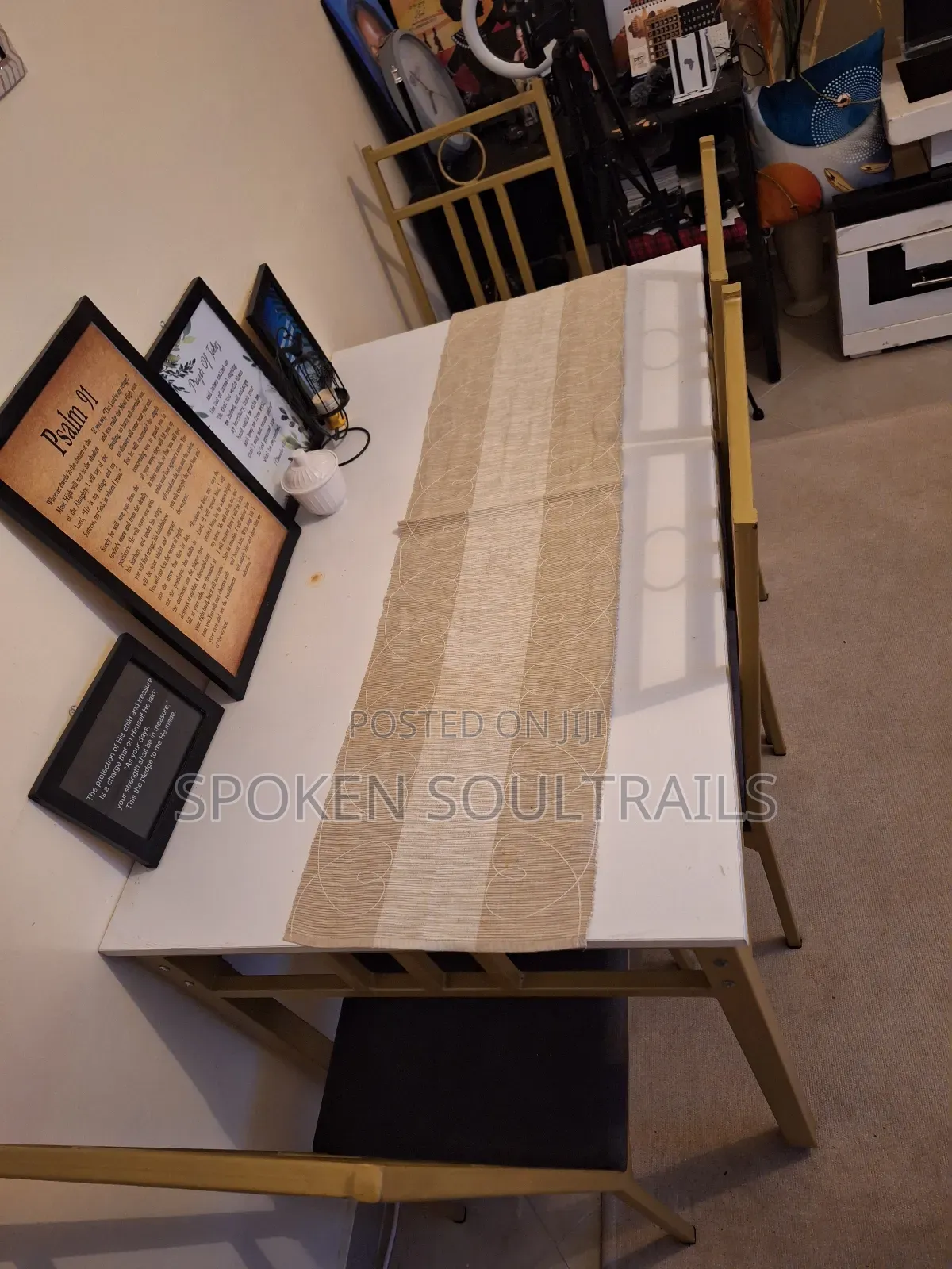 Dinning Table