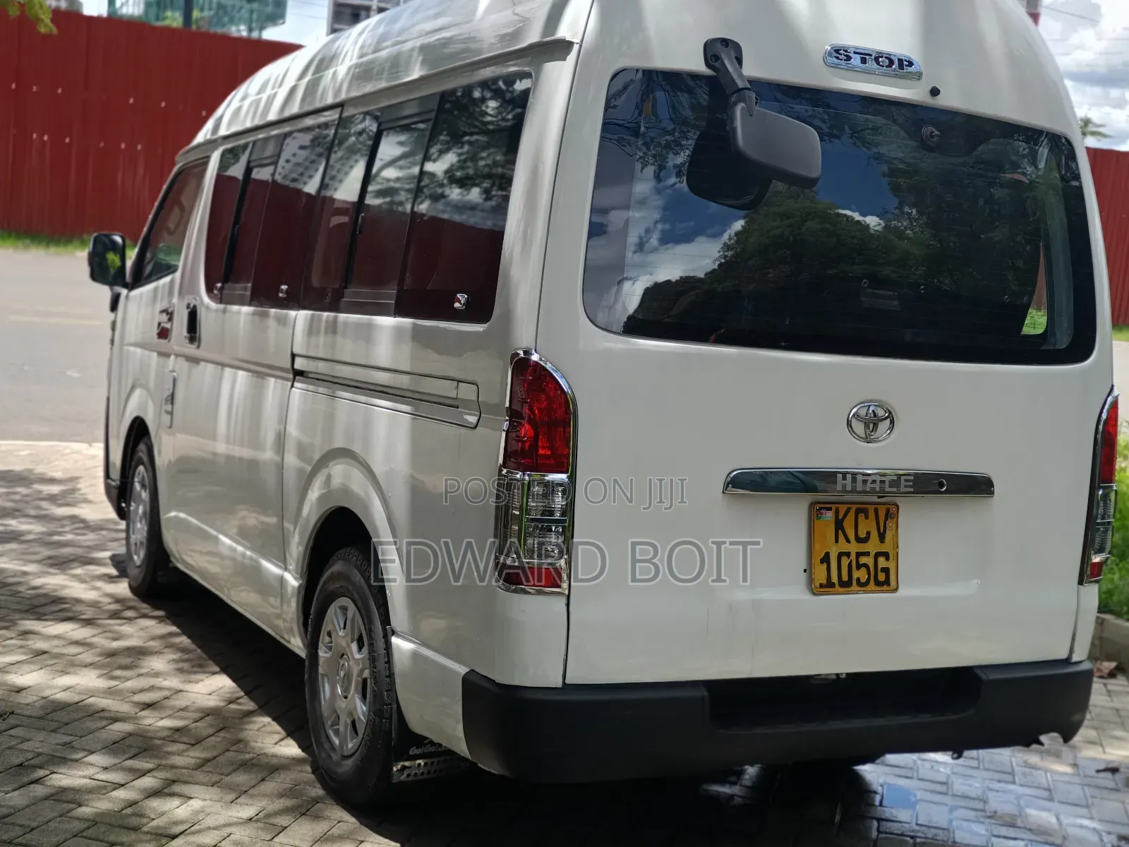 Toyota HiAce 2013 White