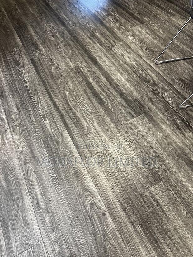 Dry Back LVT Modern Vinyl Tile Flooring for Interiors