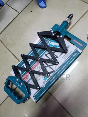 32" Total Folding Hand Rivet Gun - thumbnail 2