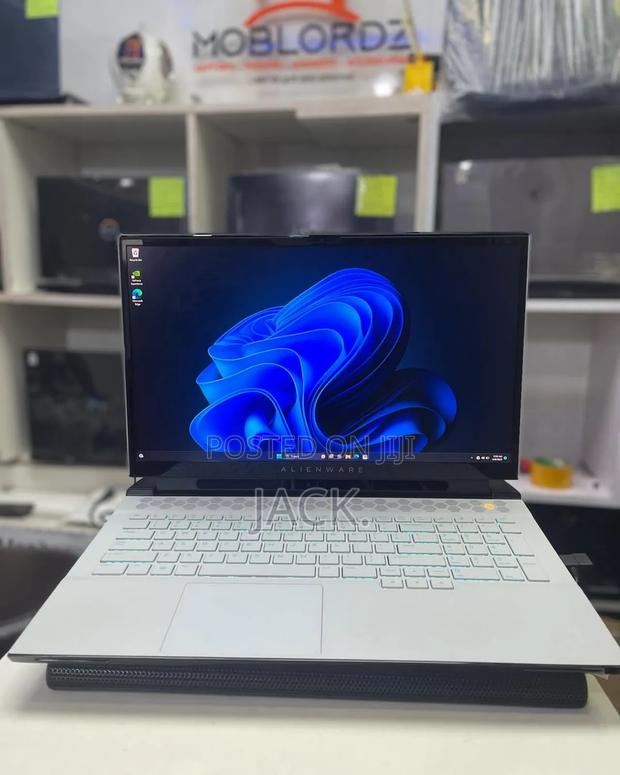 Laptop Dell Alienware 17 R2 64GB Intel Core i9 SSD 4T