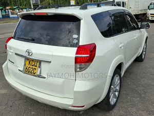 Toyota Vanguard 2012 Pearl