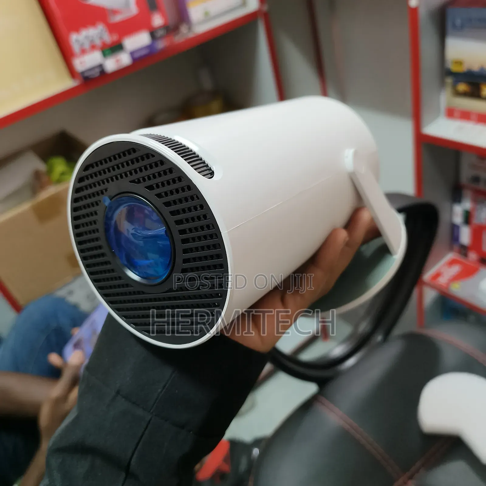 Hy300 Smart Android Projectors Available