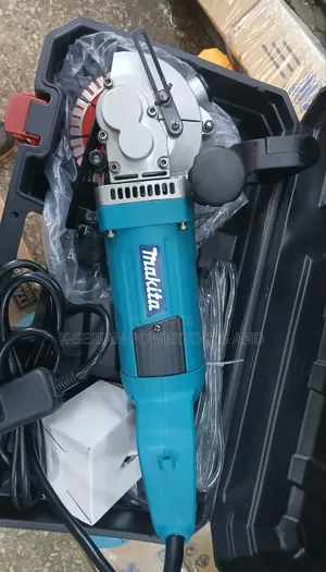 Makita Wall Chaser/Reliable Wall Chaser