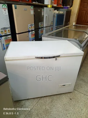 White Exuk Deep Freezer