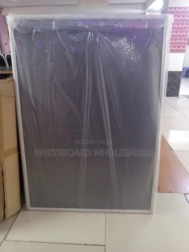 A0 Abstract Snapper Board- Grey - main view