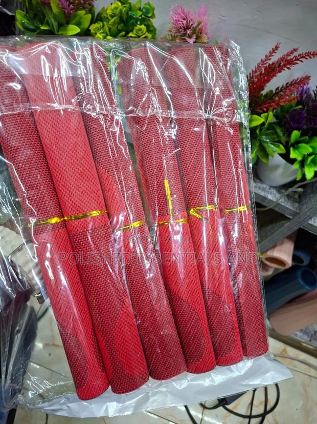 Elegant 6 Piece Table Mats - thumbnail 2