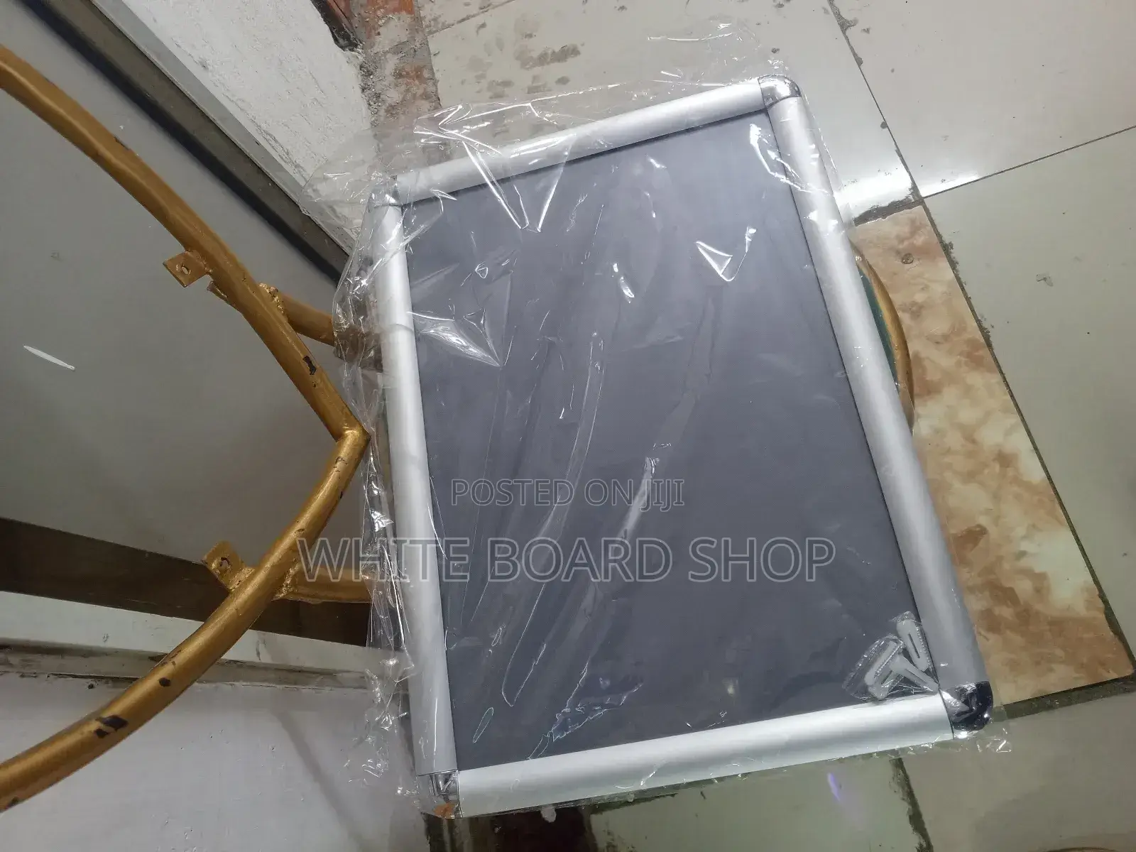 45cm X 33cm Snapper Board for Licenses