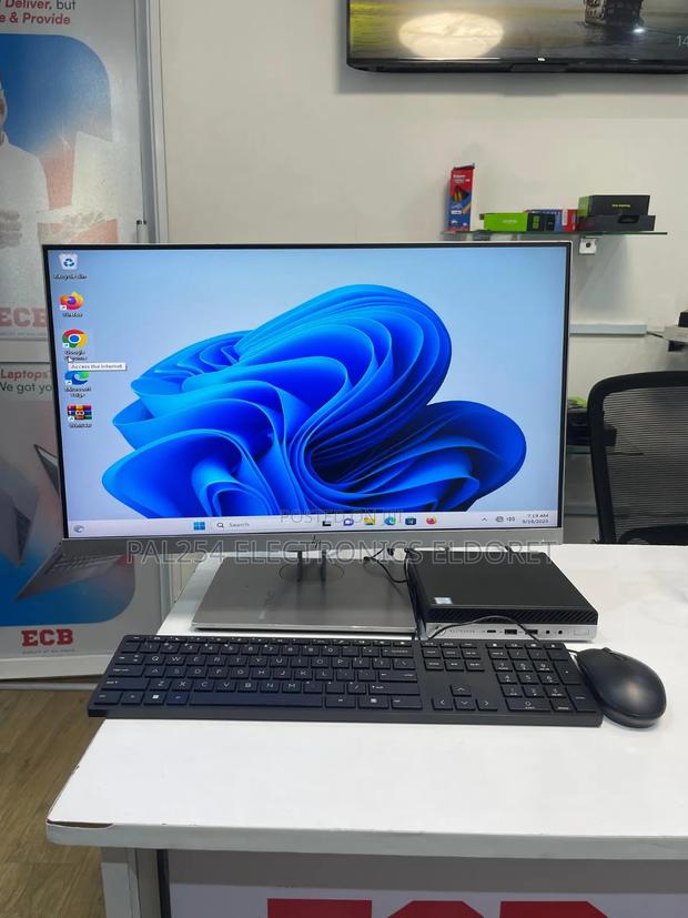 Hp Edge to Edge Display Monitor - thumbnail 3