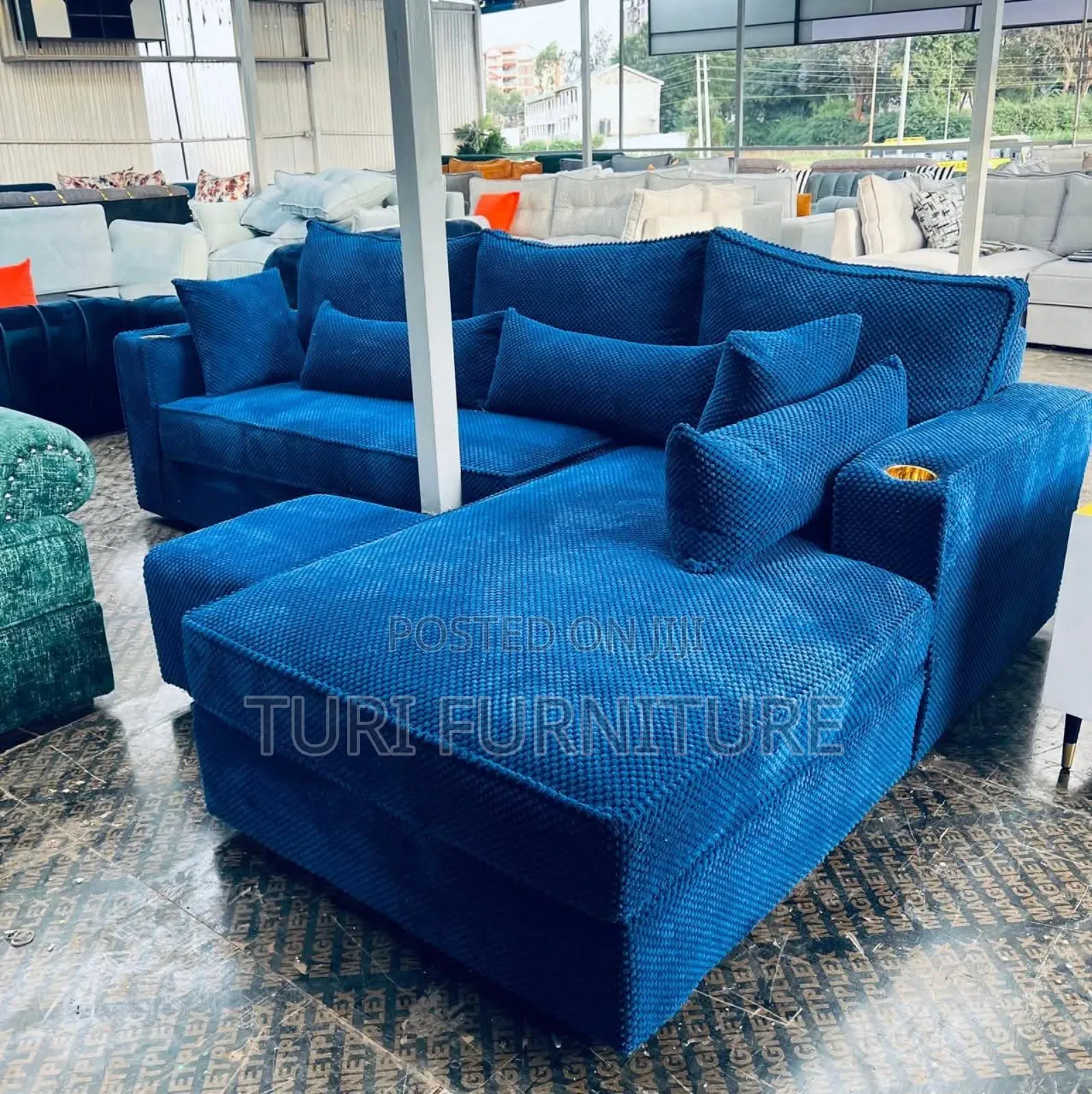 Puffed Corner Sofa