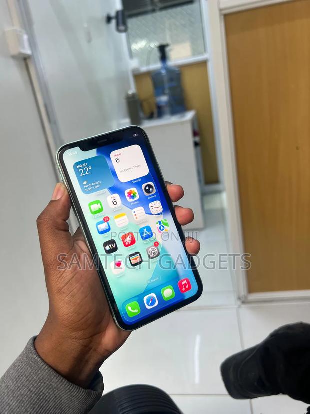 Apple iPhone 11 128 GB Green - thumbnail 3