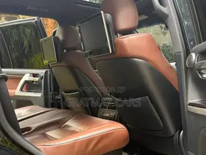 Toyota Land Cruiser 2017 Black