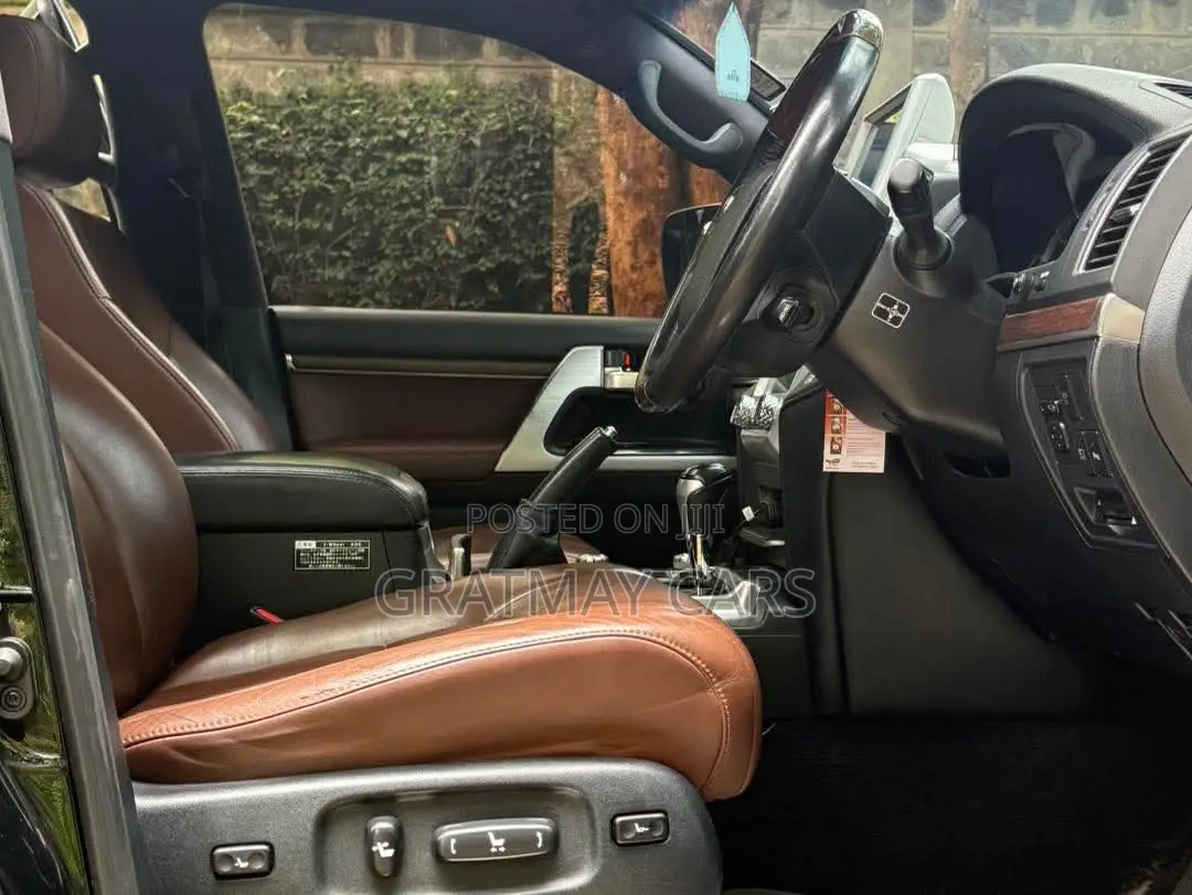Toyota Land Cruiser 2017 Black