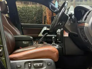 Toyota Land Cruiser 2017 Black