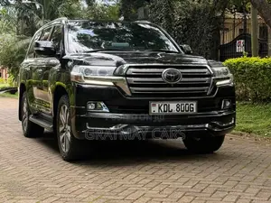 Toyota Land Cruiser 2017 Black
