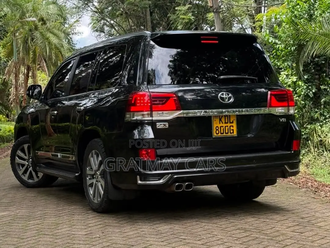 Toyota Land Cruiser 2017 Black