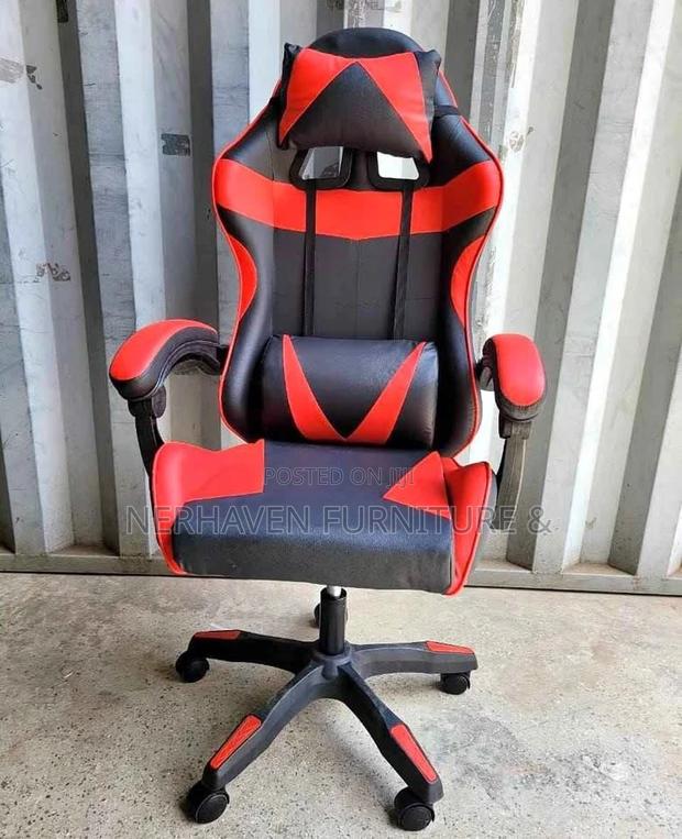 Premium Gaming Chair for Long Gaming Sessions