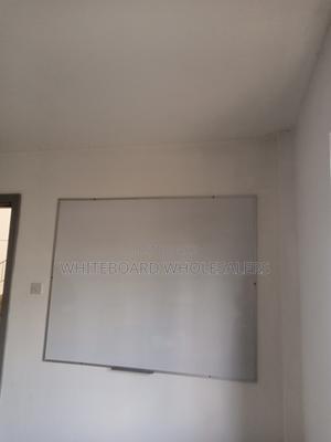 Heavy Duty Non Magnetic Whiteboard 5ft X 4ft Durable for Colleges - thumbnail 2