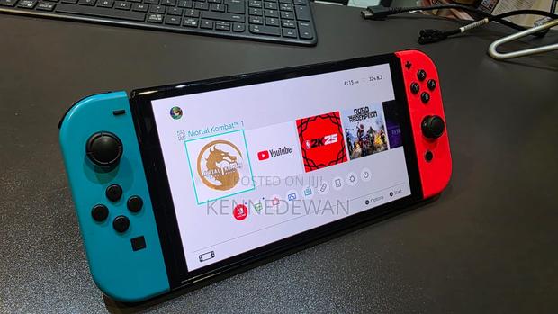 Nintendo Switch Oled - main view