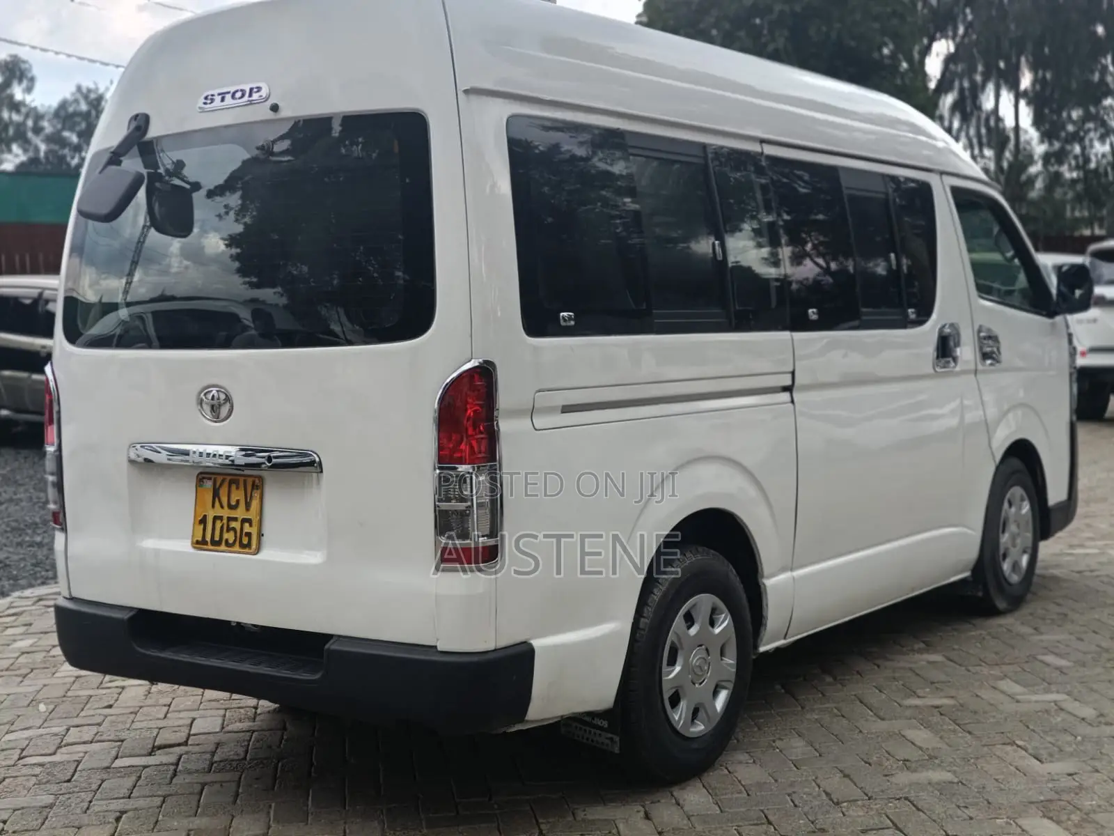 Toyota Grand HiAce 2013 White