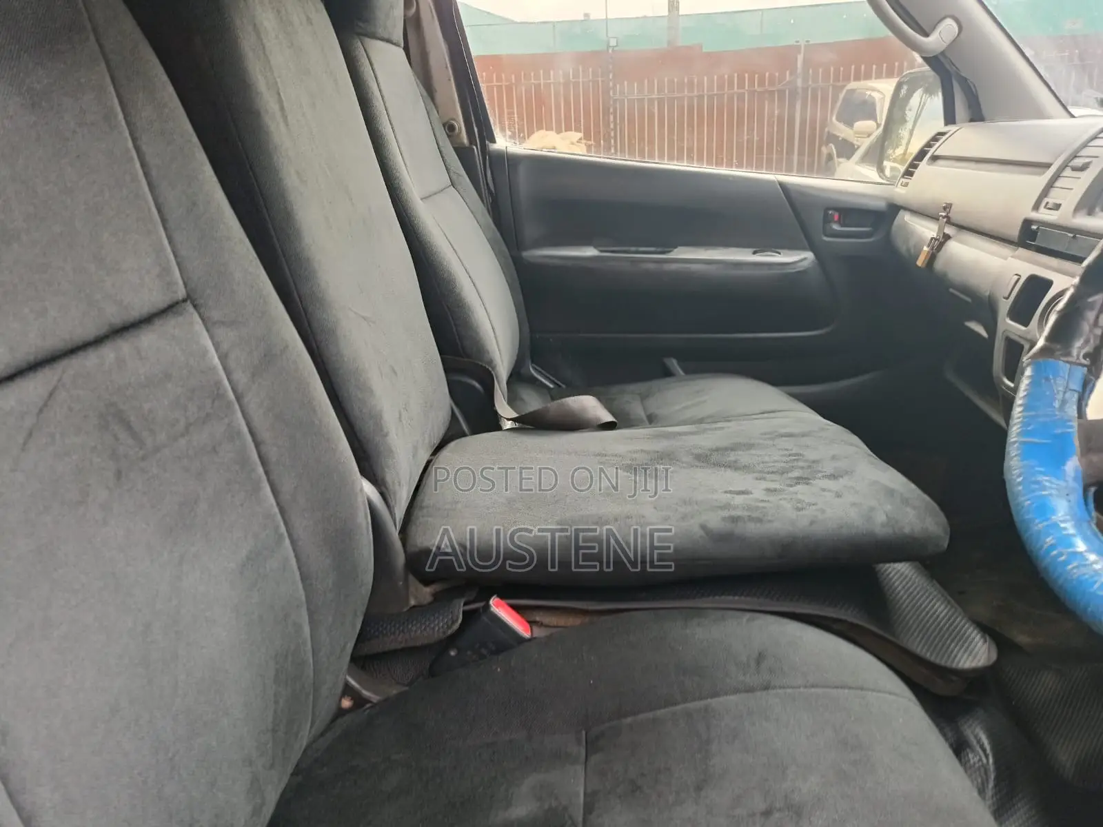 Toyota Grand HiAce 2013 White