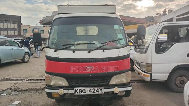 Toyota Dyna 2005 White - thumbnail 2