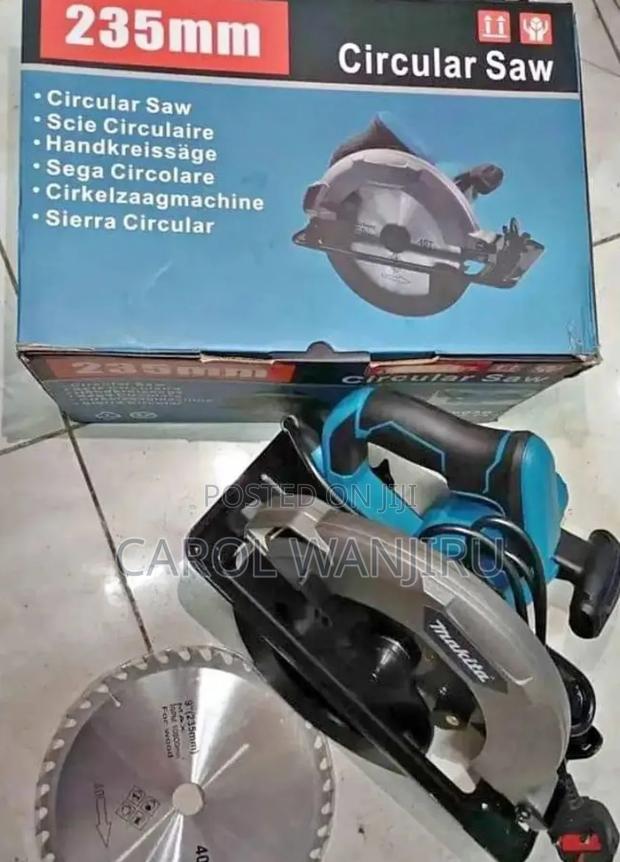 Makita 9inch Circular Saw (9inch Makita Circular Saw