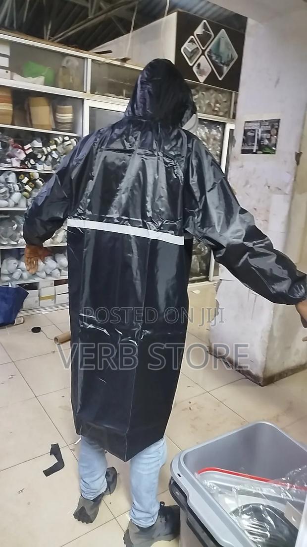Heavy Duty Raincoat Available With a Face Cap - thumbnail 7