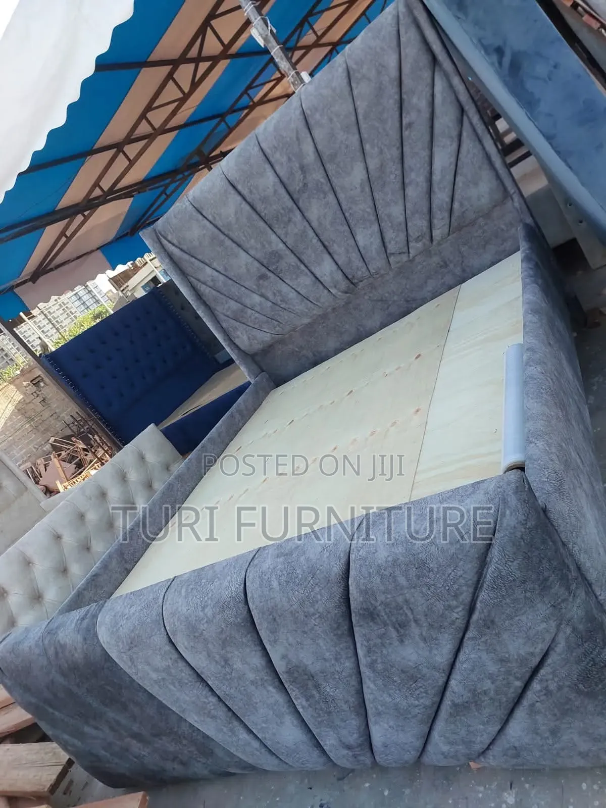 Furniture Chelster Vshape Bed
