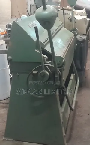 Metal Sheet Bending Manual Machine .