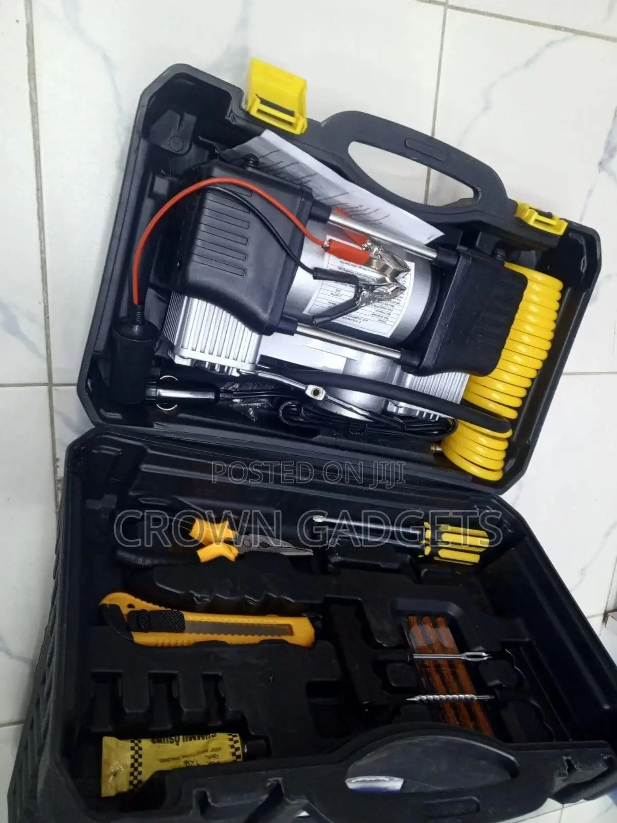 Car Tire Inflator 12v Portable Air Compressor With Gauge Kit