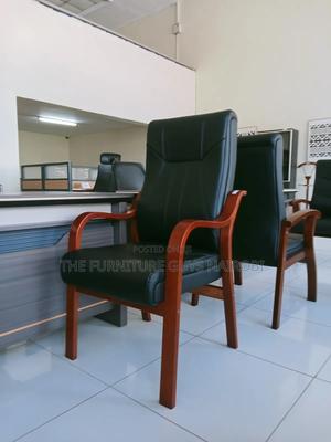 Executive Office Visitors Chair - main view