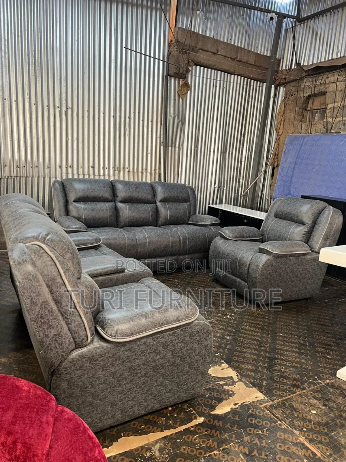 Semrecliner Sofa With Spring Cushions and Pure Fibre