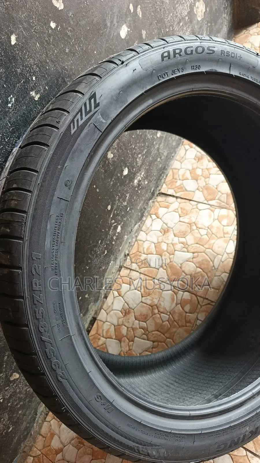 295/35 R 21 Roadking Tyres