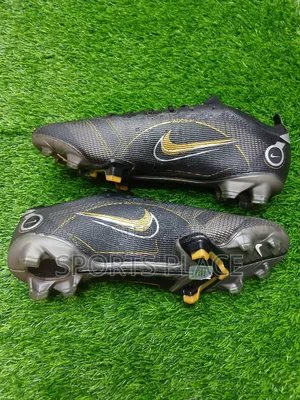 Nike Mercurial Vapor Xiv "Metallic Gold" Football Boots