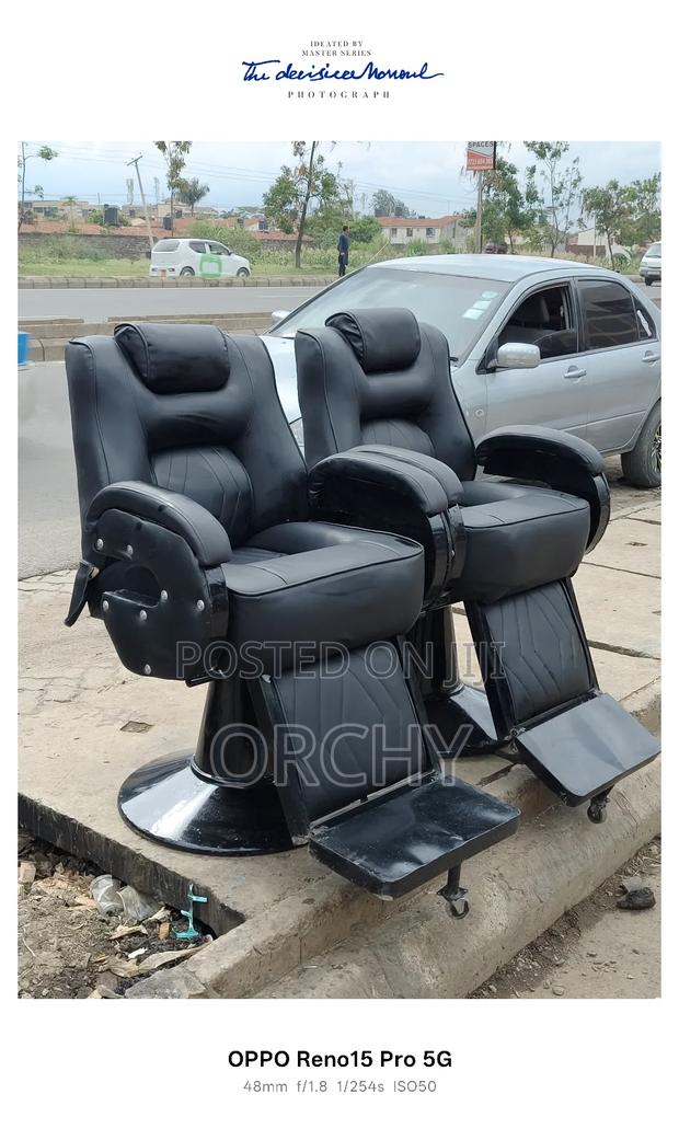 Executive Barber Chair/ Kinyozi Seat - thumbnail 2
