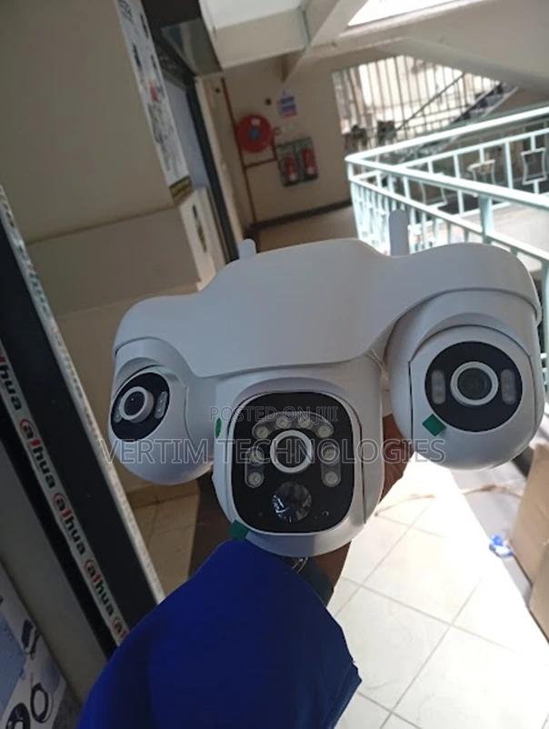 Triple Lens 4g Solar Powered PTZ CCTV All Lens Rotates Through Phone