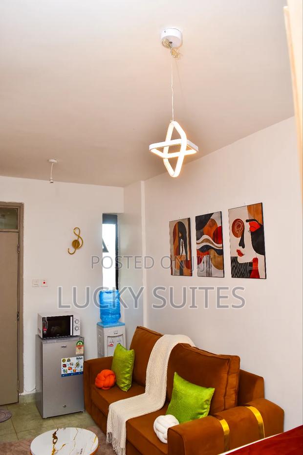 Bed and Breakfast - thumbnail 6