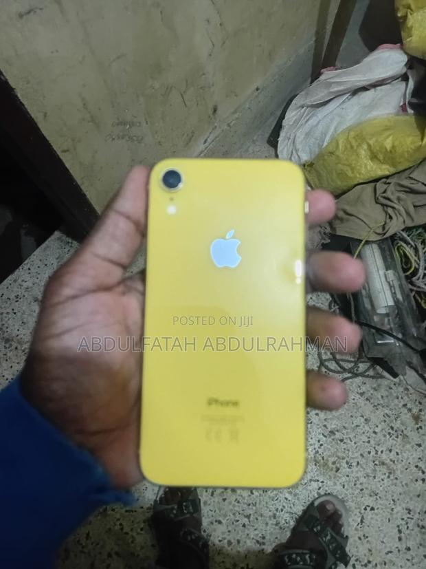 Apple XR 64 GB Yellow - thumbnail 3