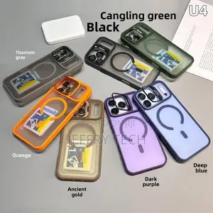 iPhone 17 Pro Max Transparent Magnetic Smiley Face Case With Camera