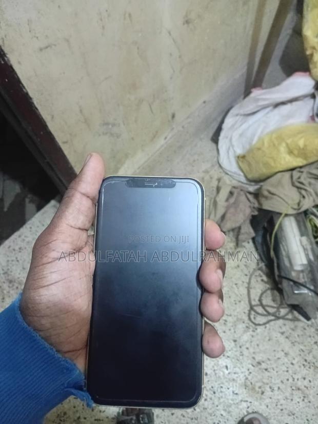 Apple XR 64 GB Yellow - thumbnail 7