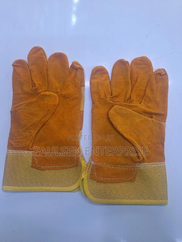 Leather Gloves - thumbnail 2