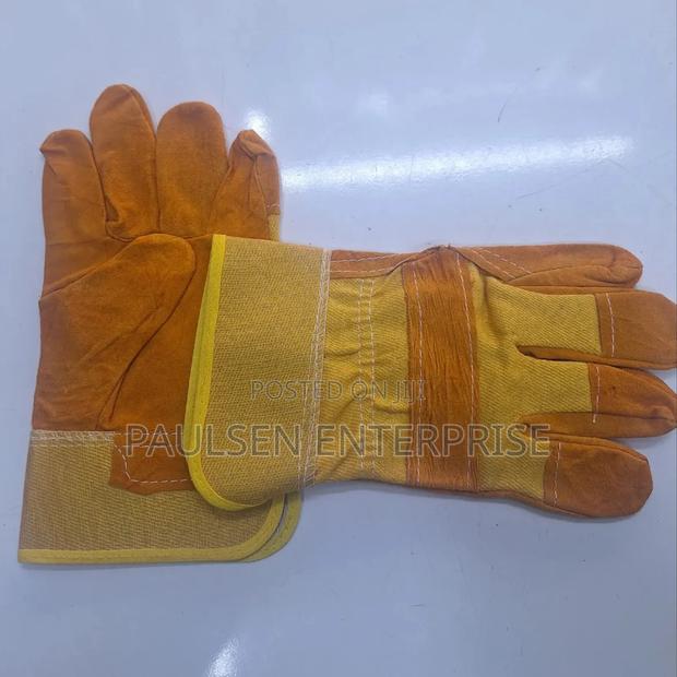 Leather Gloves - thumbnail 3
