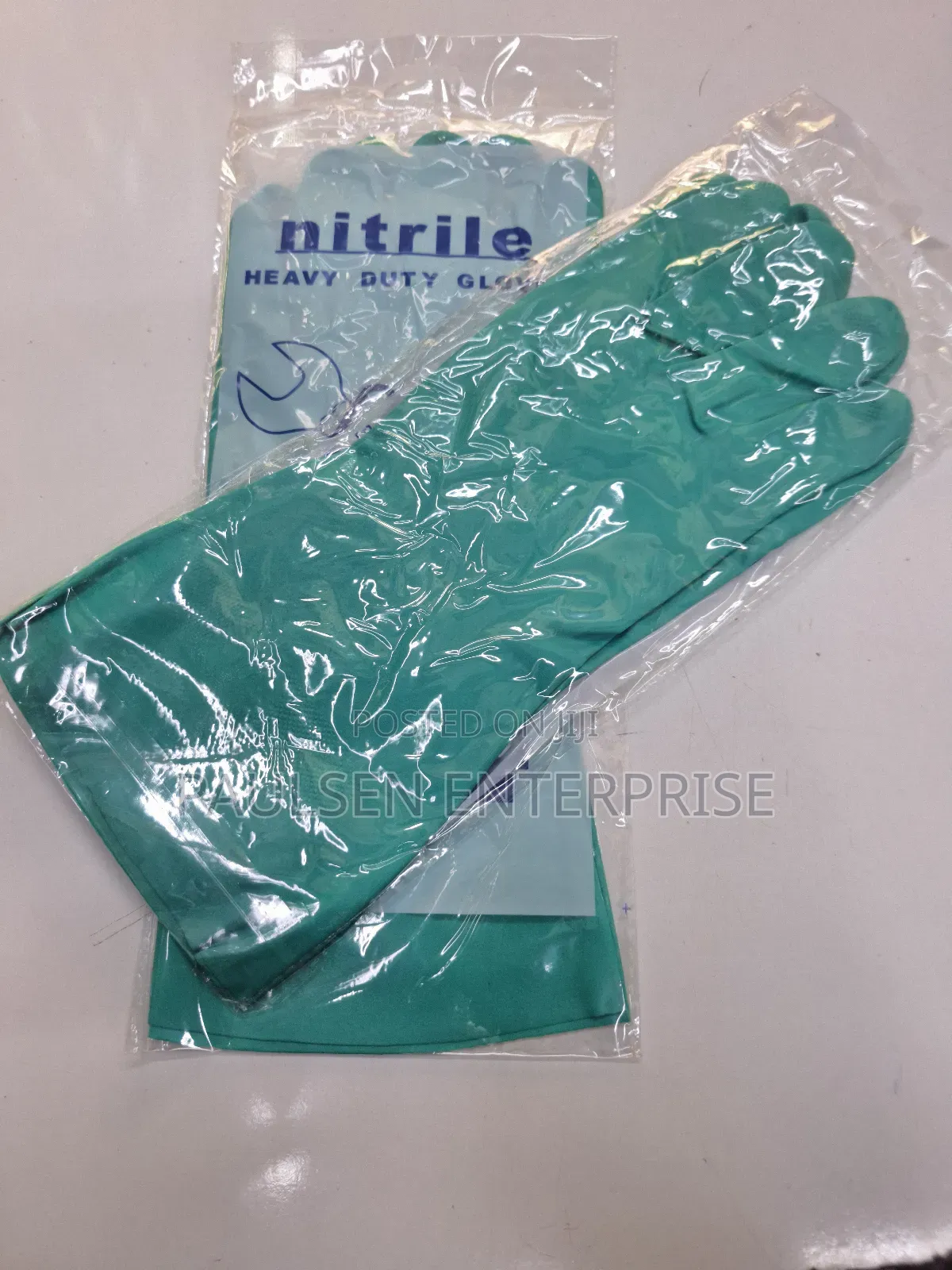 Nitrile Gloves/Industrial Green Gloves